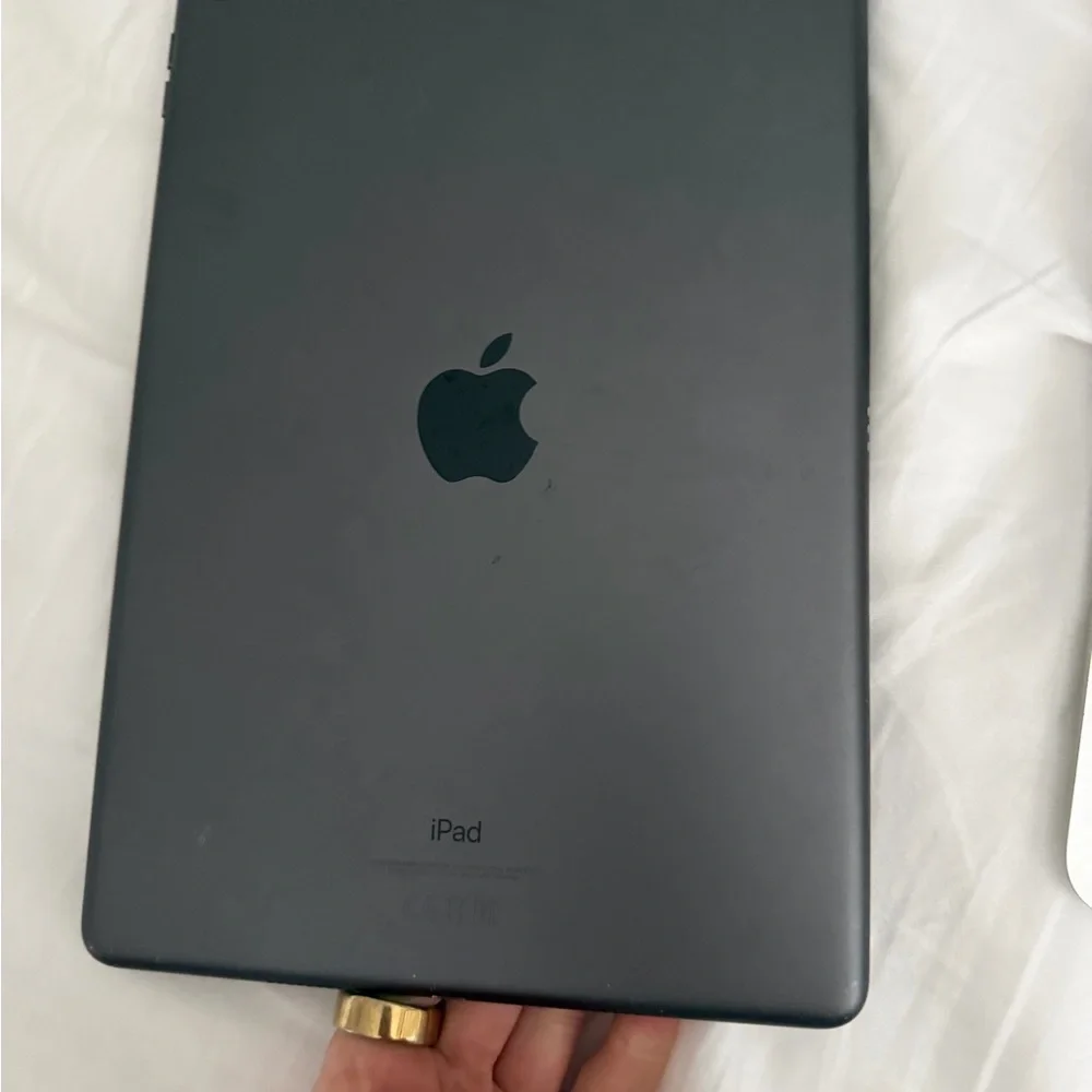 Black Apple Tablet comes with cover